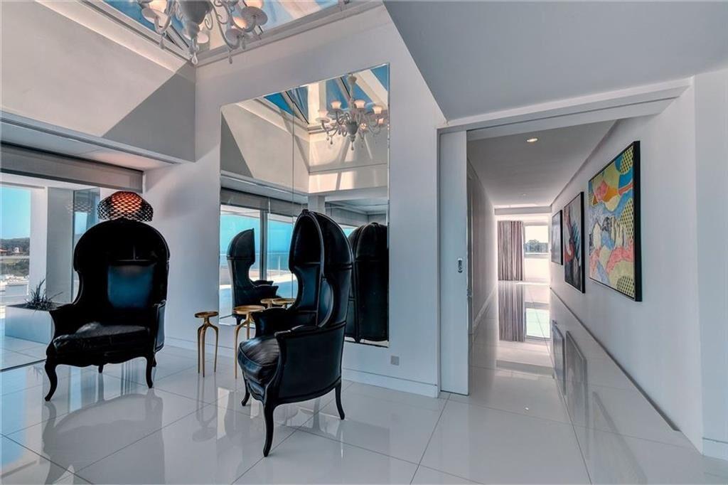 DEPARTAMENTO PENTHOUSE EN ALQUILER FRENTE AL MAR