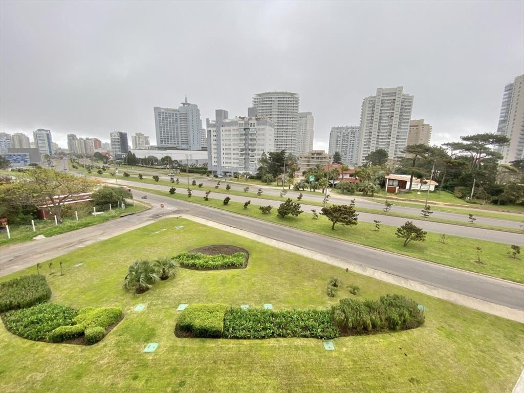 APARTAMENTO EN VENTA 2 DORMITORIOS EN ALEXANDER BOULEVARD
