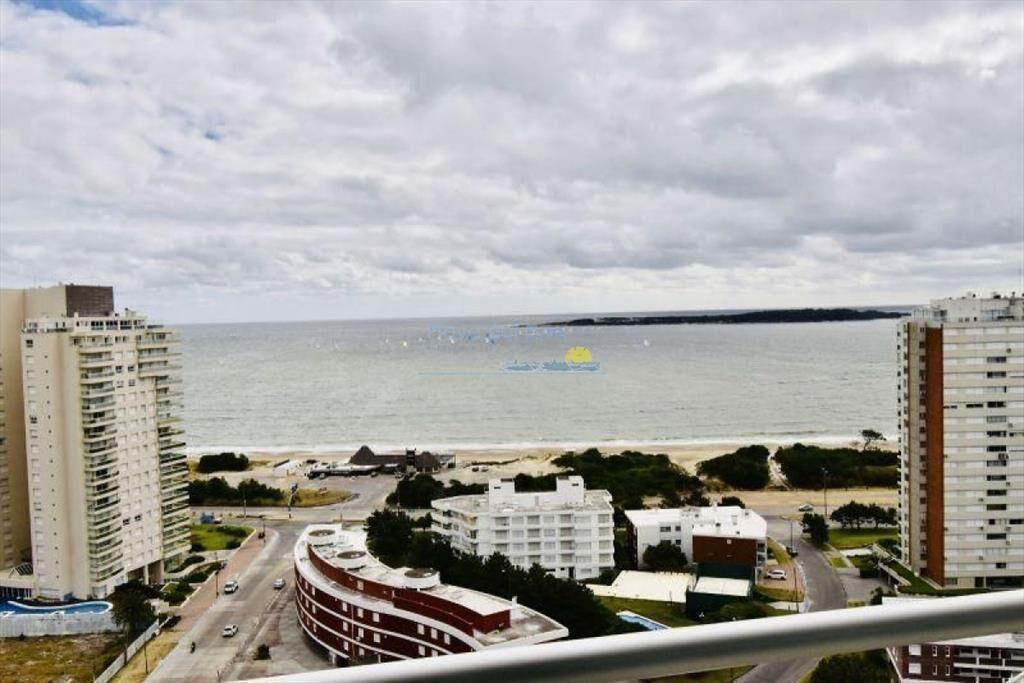 Apartamento en alquiler temporario Playa Mansa 2