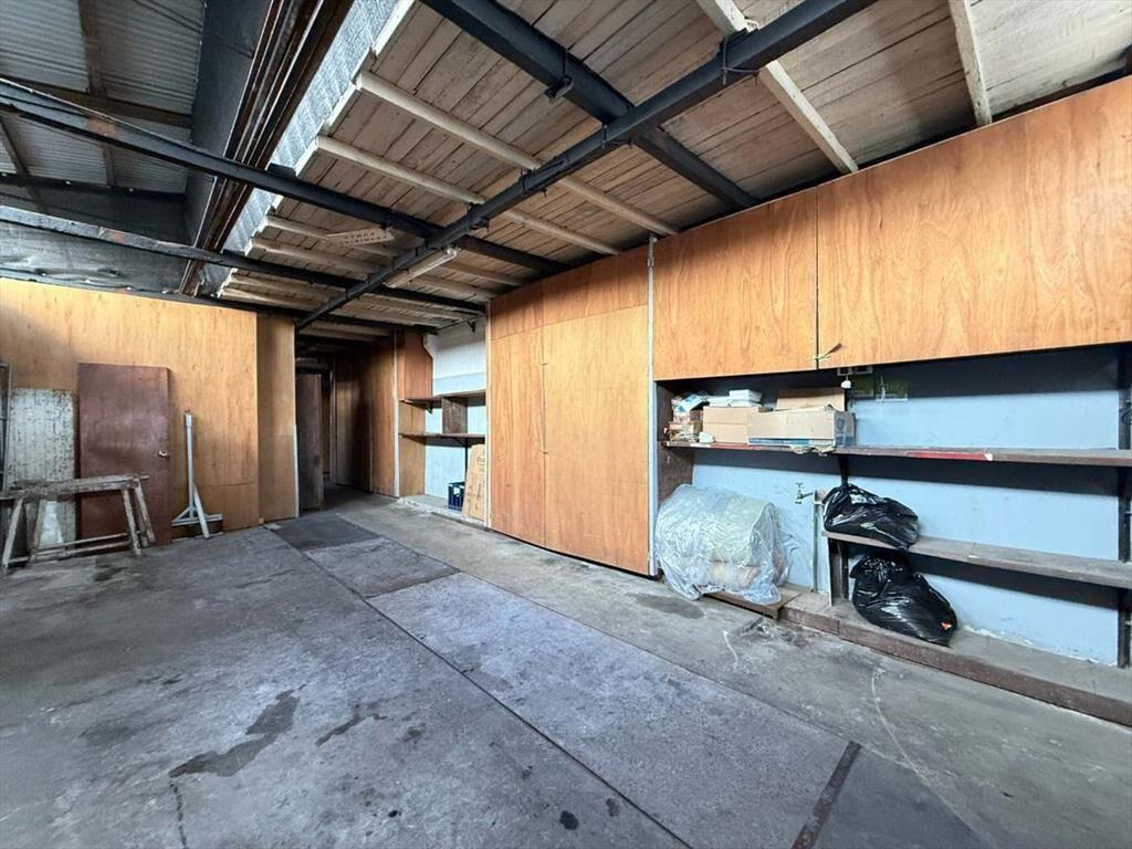VENTA Local para producción o depósito, Buceo