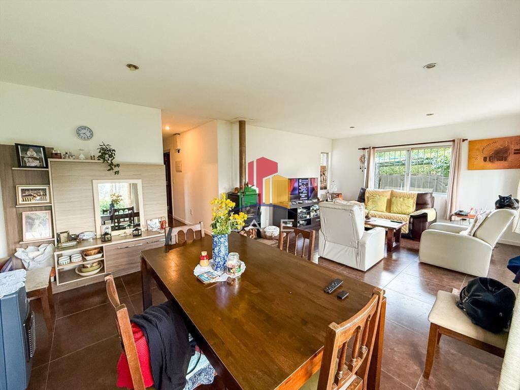 VENTA CASA 3 DORMITORIOS + LOFT 2 SUITES JARDINES
