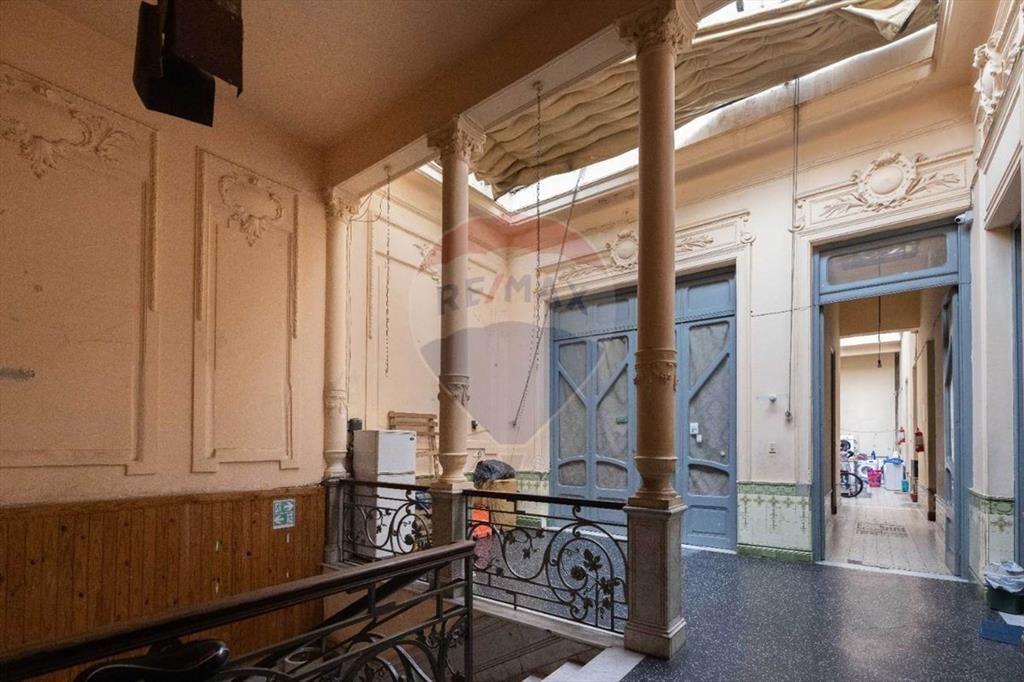 VENTA CENTRO EDIFICIO PENSION Y 2 LOCALES RENTADOS