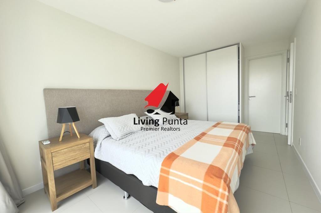 Apartamento de 2 dormitorios con vista al mar