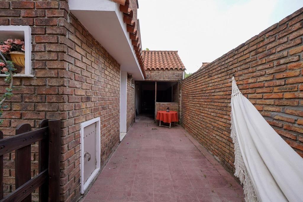 Venta Casa en Shangrilá Sur 4 dorm, Piscina