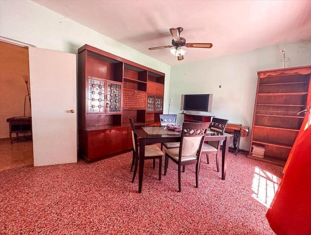 Venta de casa 3 dormitorios, 2 baños, estac. Padrón Único