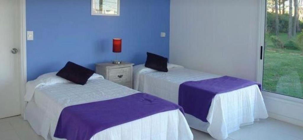 CASA EN VENTA DE 6 DORMITORIOS EN LA BARRA