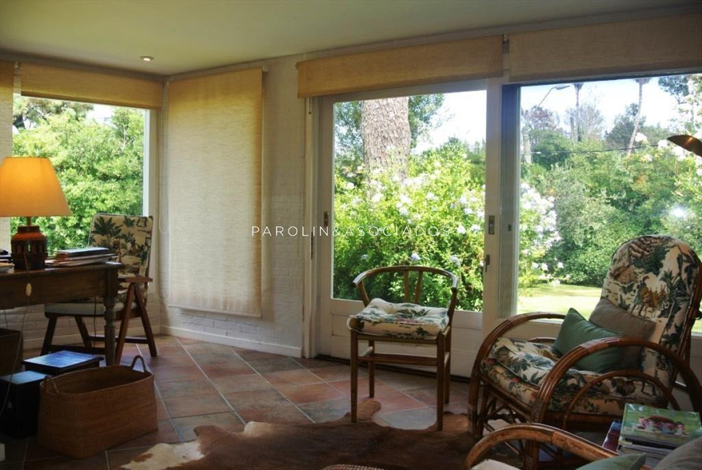 Casa en venta de 5 dormitorios a metros del mar