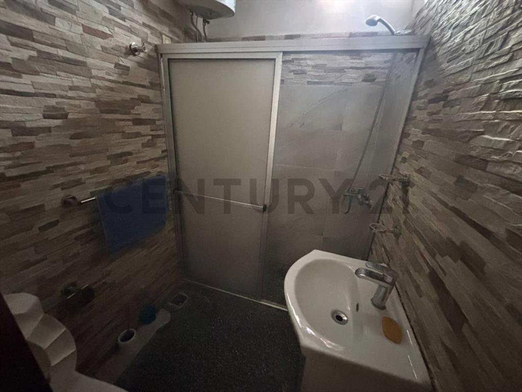 Venta Casa 3 Dormitorios + Apto Barrio Ituzaingó USD.149....