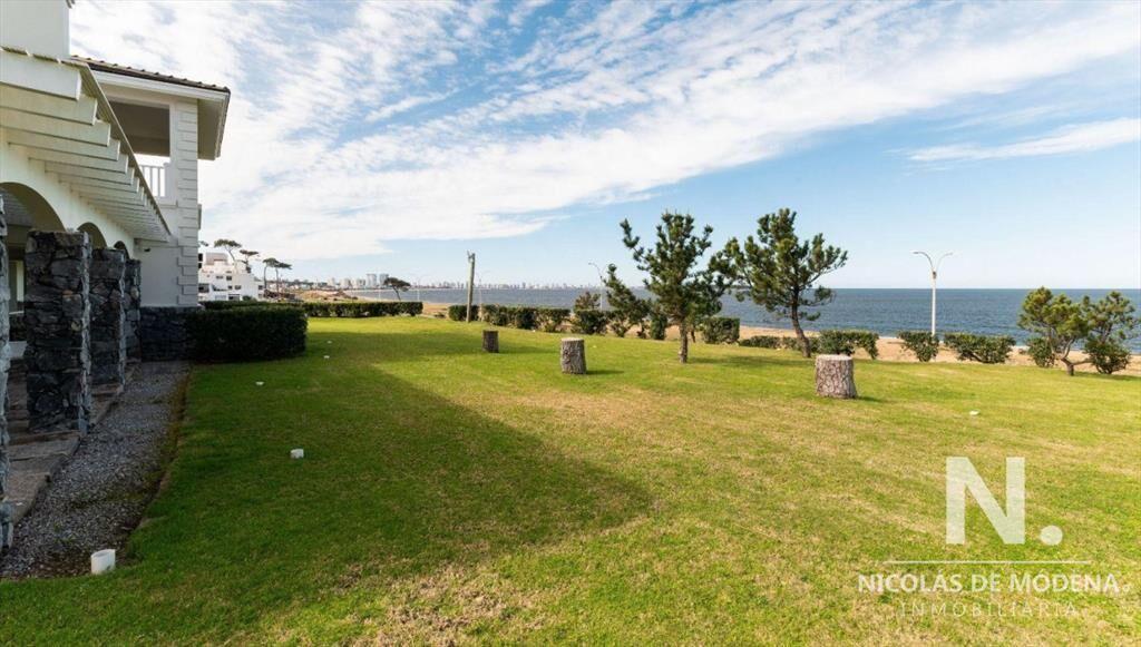 Mansion en venta y alquiler en Punta del Este, 8 dormitorio