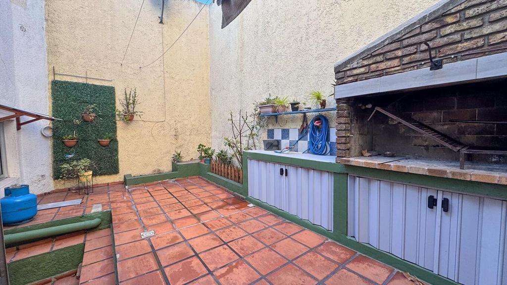 Venta de Casa con Dos Apartamentos en Padrón Único – Tres C