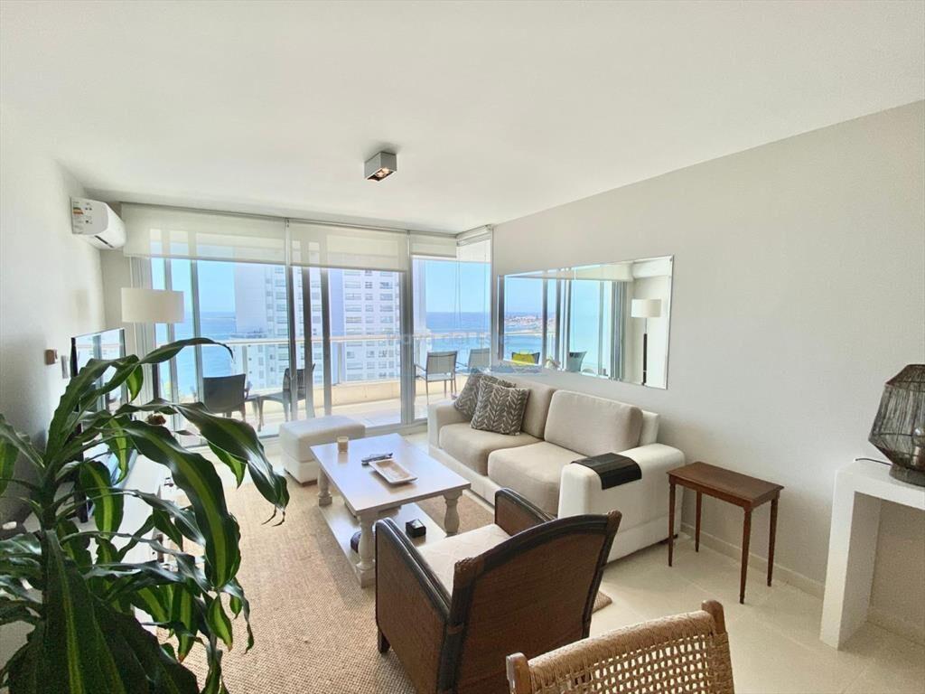 Apartamento en alquiler temporario Playa Mansa 2