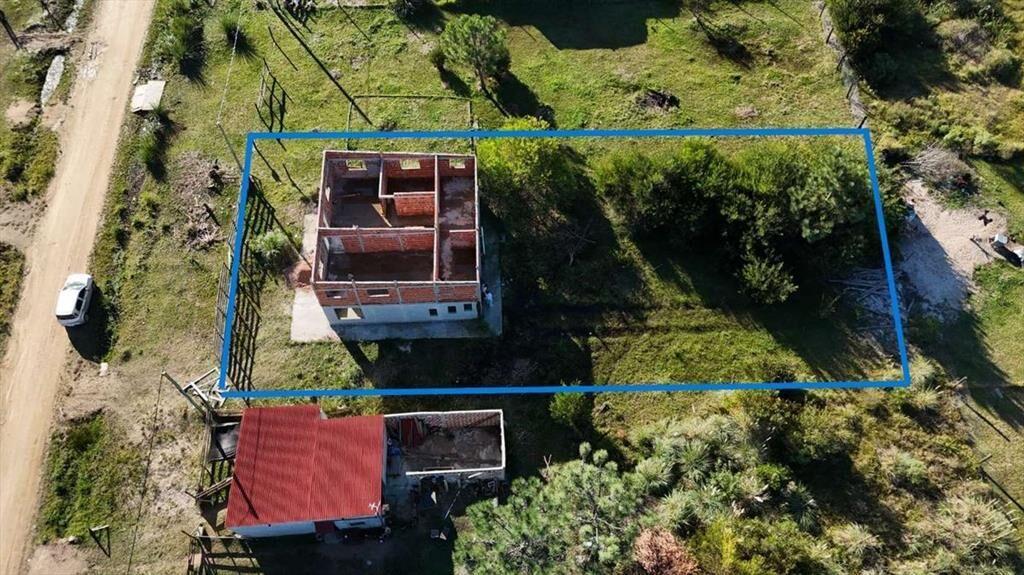 VENTA TERRENO CON CASA A TERMINAR PINAMAR NORTE