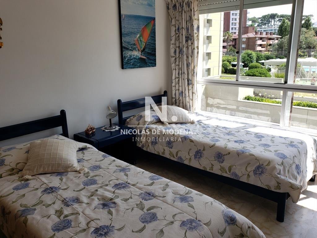 Apartamento en Venta de 3 dormitorios en Primera