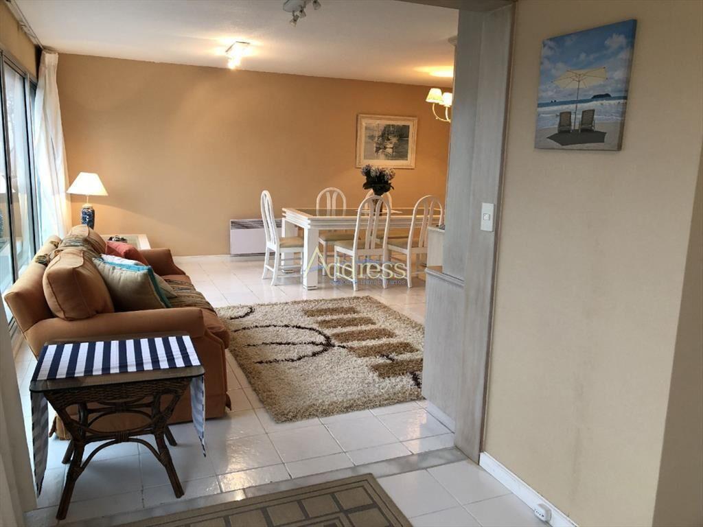 Playa mansa, impecable apartamento a metros del