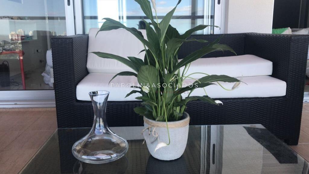 Excelente apartamento en venta en Icon Brava del