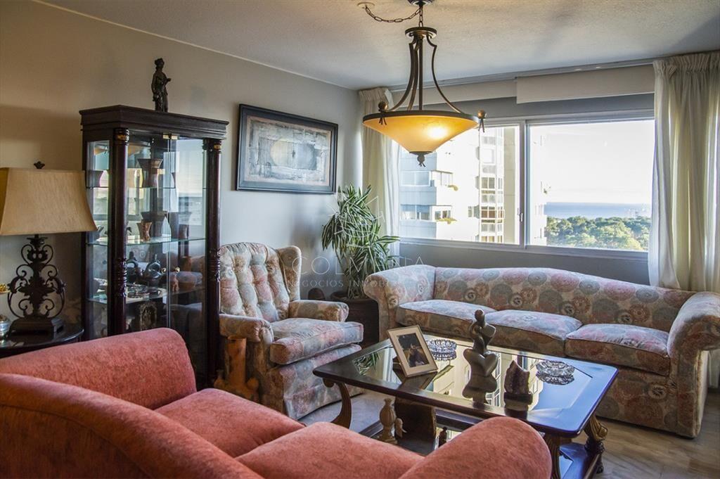 Apartamento en Roosevelt Center de 3 dormitorios