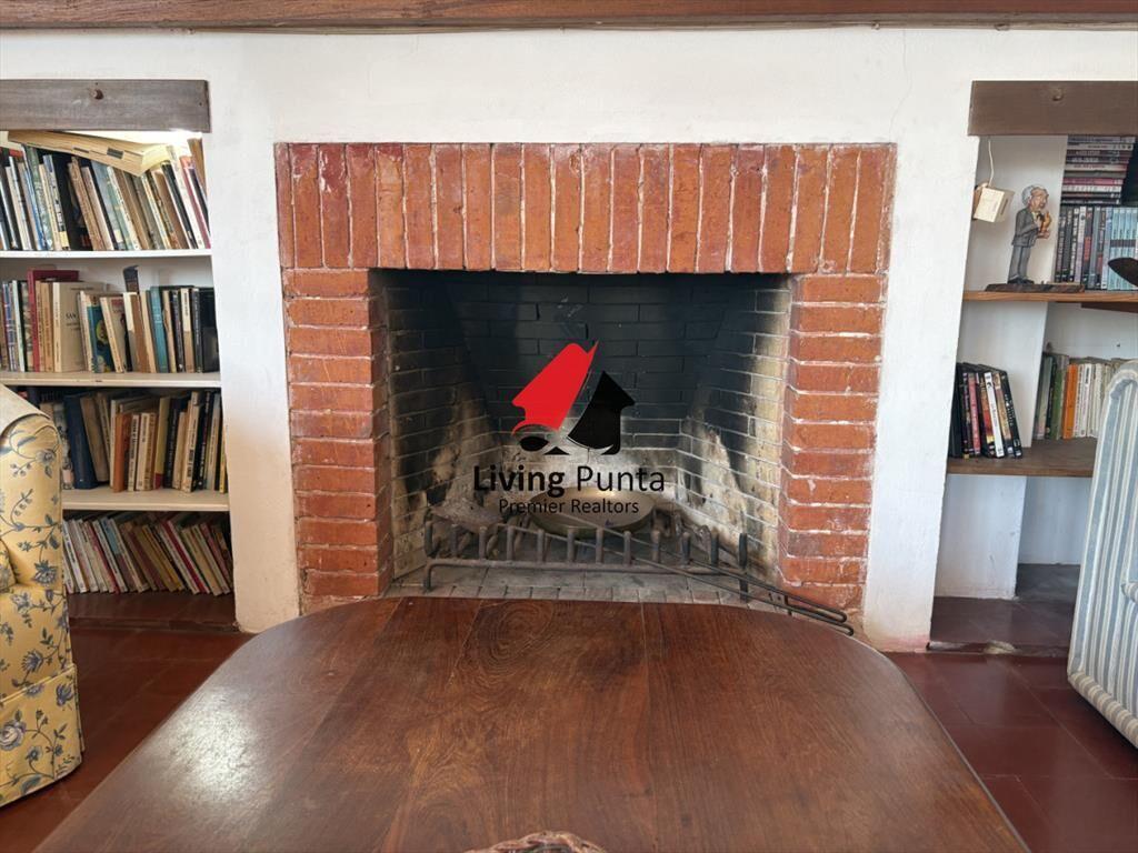 Alquiler de Apartamento de 3 Dormitorios 2 y 2 en