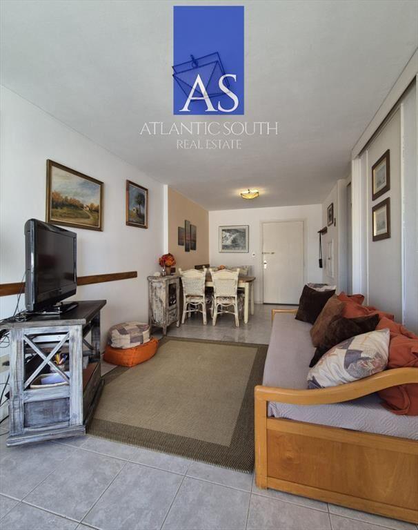 Apartamento de 1 dormitorio con vista parcial al