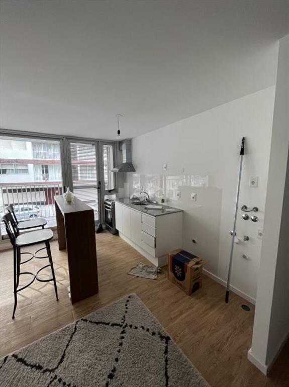 VENTA APARTAMENTO A ESTENAR 2 DORMITORIOS CENTRO DE MONTEVI