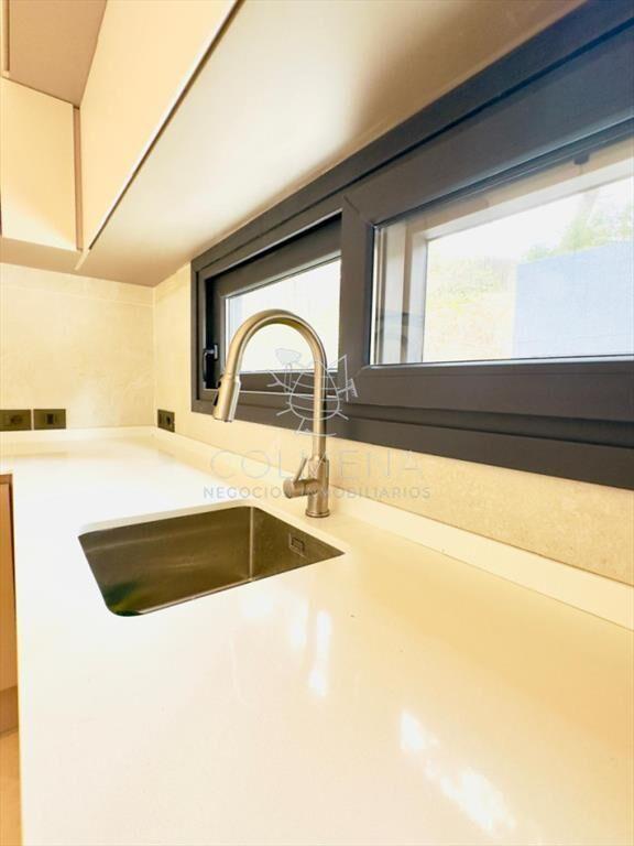 Vende casa a estrenar en Club del lago, Punta