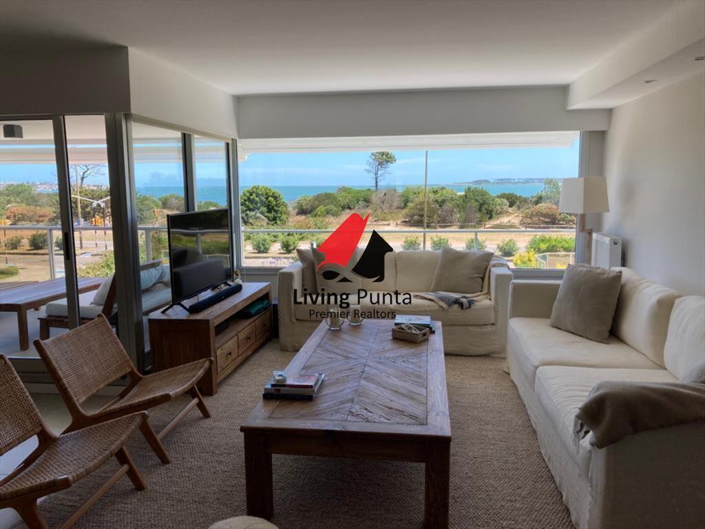 ESPECTACULAR APARTAMENTO SOBRE PLAYA MANSA