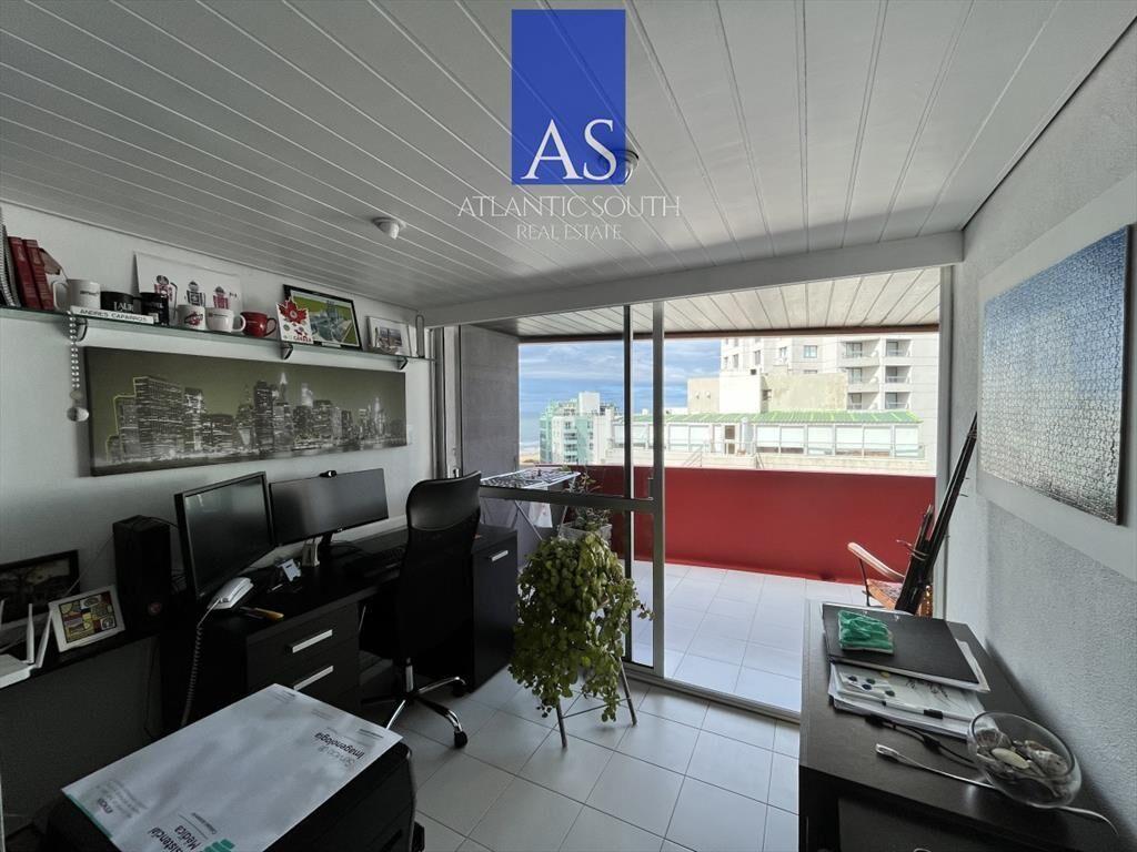 Apartamento 2 dormitorios reciclado piso alto con