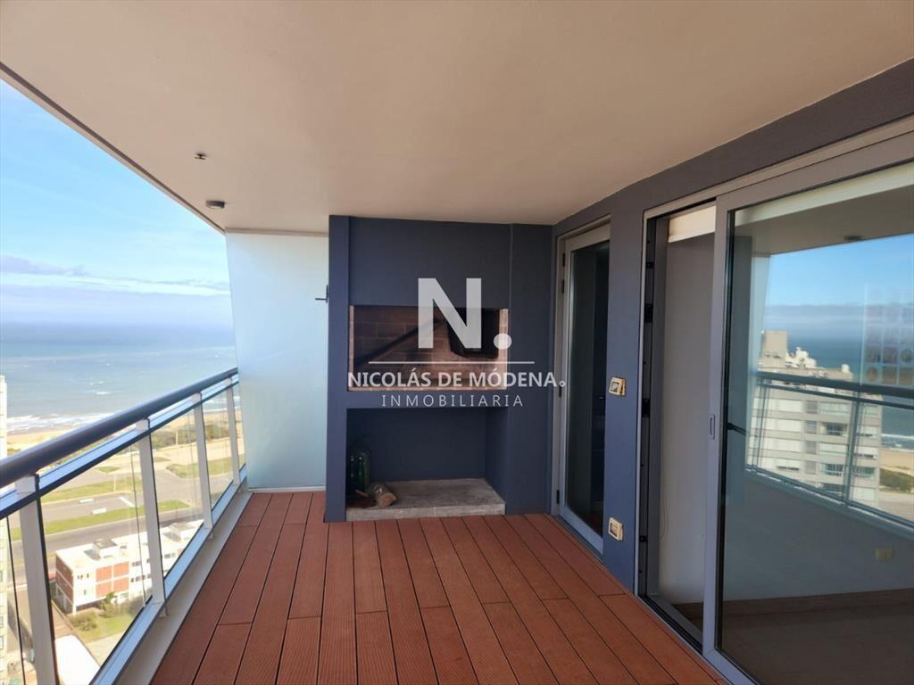 Espectacular departamento, de 3 dormitorios en