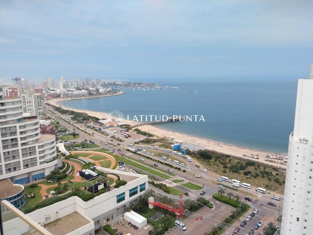 Apartamento de 2 dormitorios en mansa.