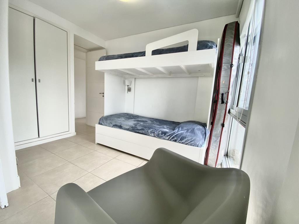 VENTA DE APARTAMENTO DE 2 DORMITORIOS Y MEDIO DEL