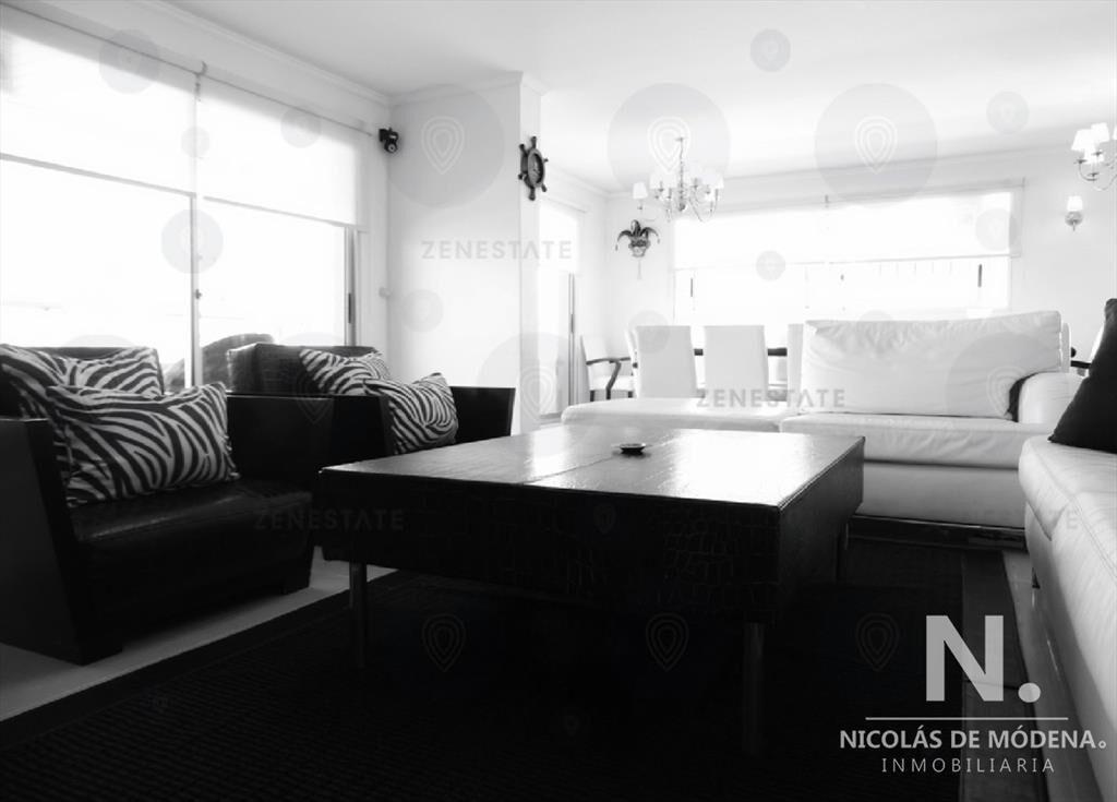 Venta de Apartamento 4 dormitorios en Península, Punta del