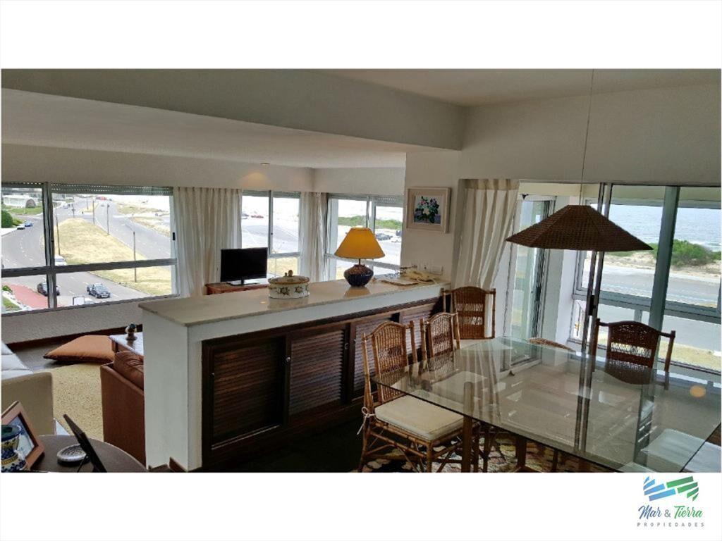 Apartamento en Brava, 2 dormitorios *