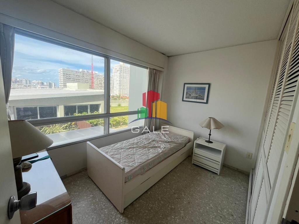 Apartamento en Peninsula, 3 dormitorios *