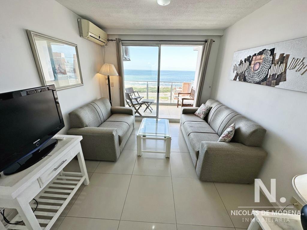 Apartamento con vista a Playa Brava y Playa Mansa, 2 dormit