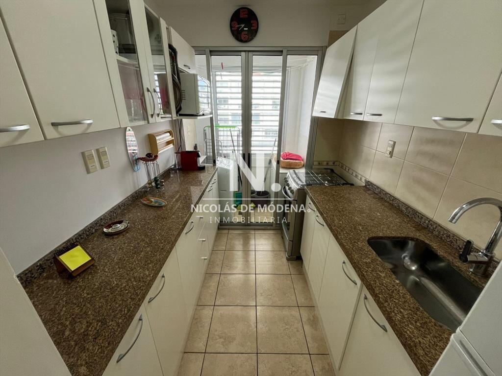 En venta apartamento de 3 dormitorios en Punta