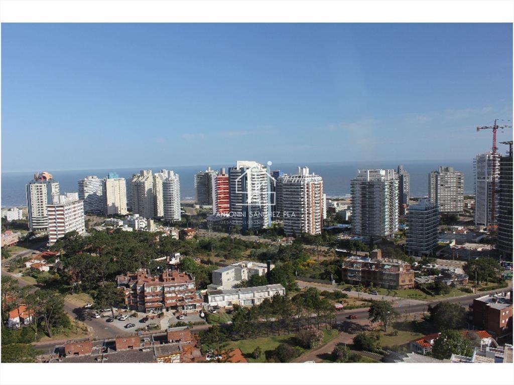 apartamento con vista a playa mansa