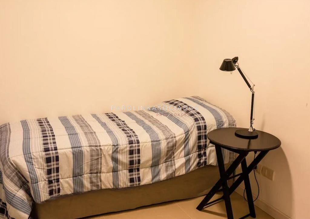 Apartamento en venta de 3 dormitorios con vista
