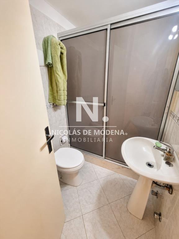 En venta apartamento de 2 dormitorios en Cantegril, Punta d