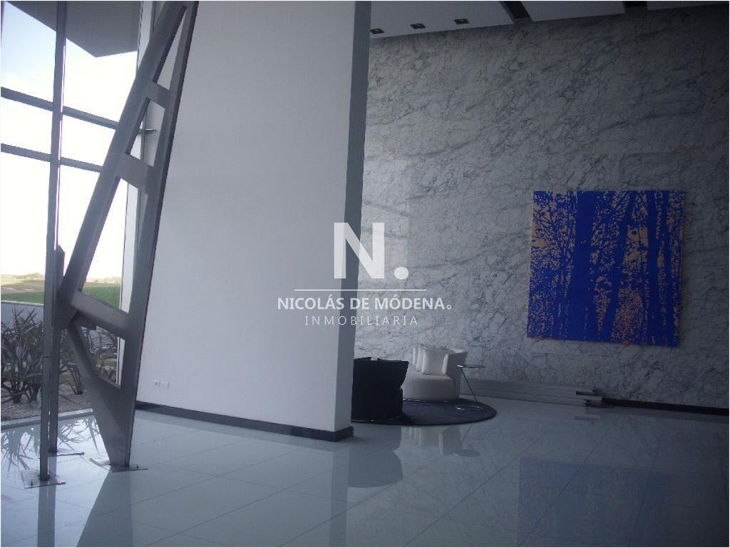 Vende apartamento en Tiburon III, Playa Brava,
