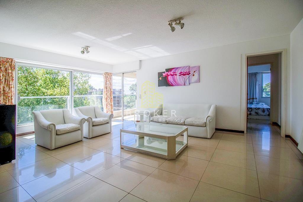 Venta de apartamento en Roosevelt de tres Punta