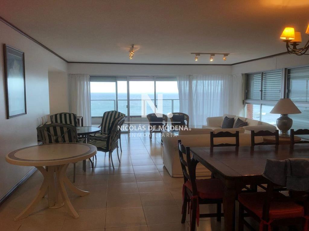 Hermoso departamento de 3 dormitorios frente al