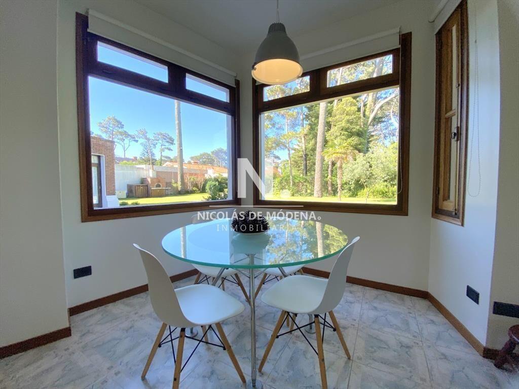 Punta del Este, gran residencia en mansa, 6 y