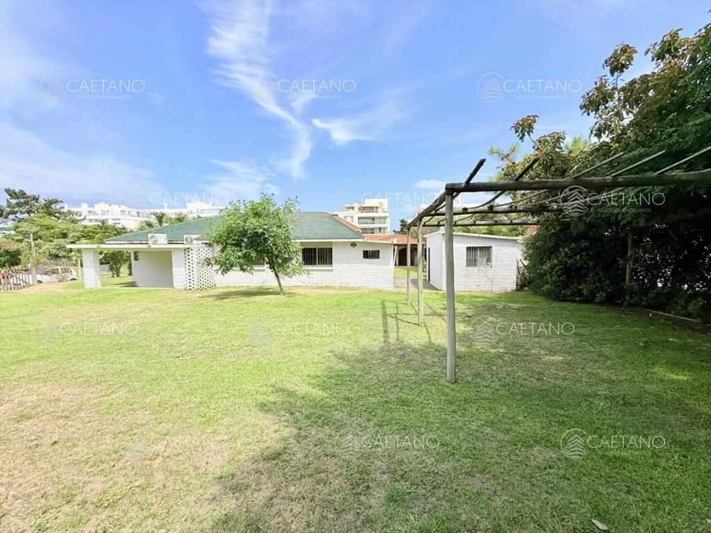 Casa en venta Rincon del Indio - Playa Brava
