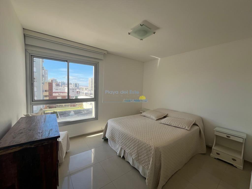 Apartamento en Alquiler de 2 dormitorios en la ,