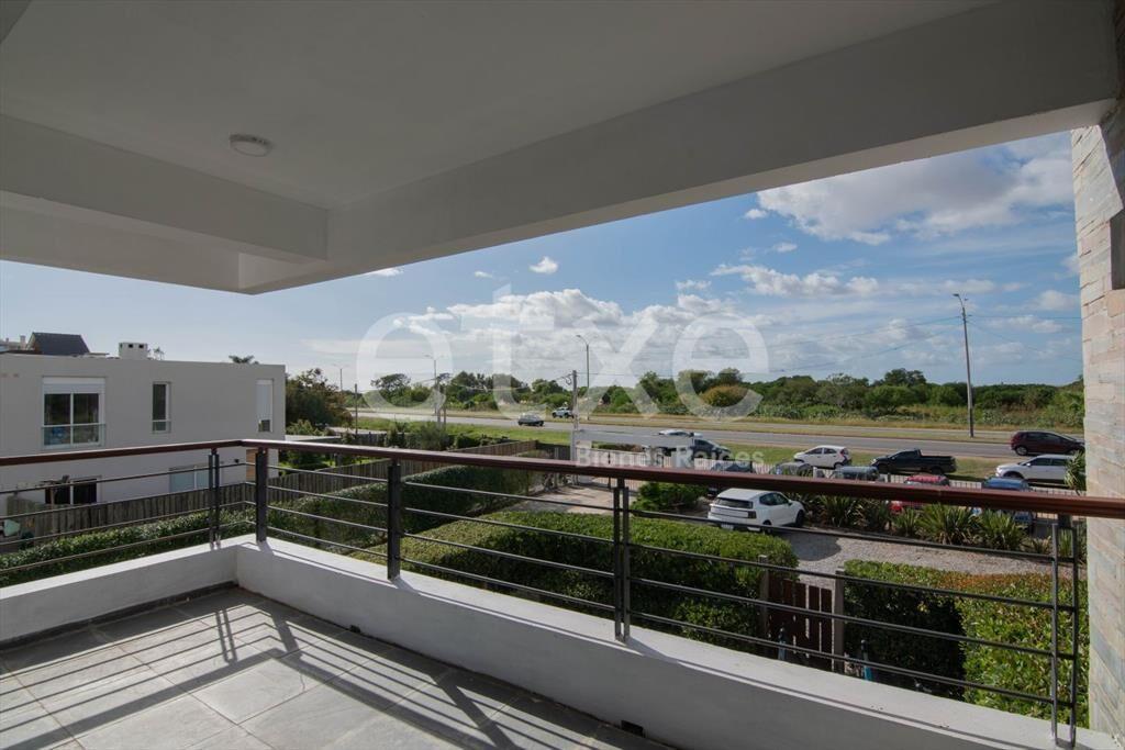 Apartamento Venta  3 dormitorios en Barra de Carrasco...