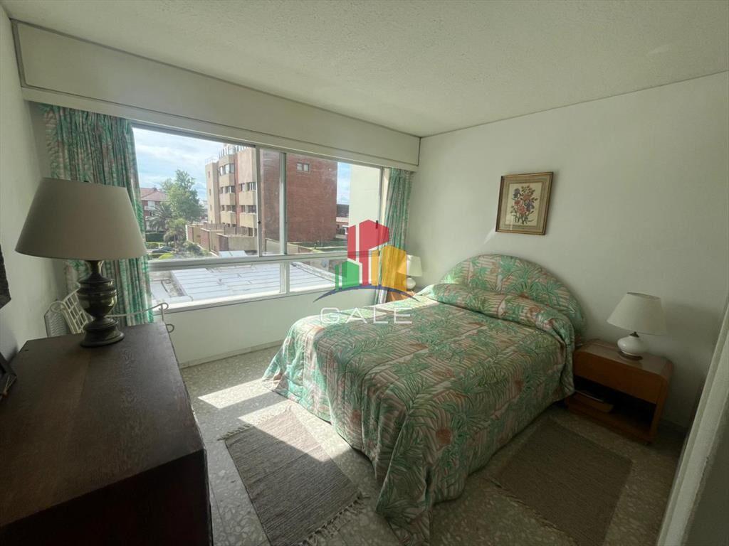 Apartamento en Peninsula, 3 dormitorios *