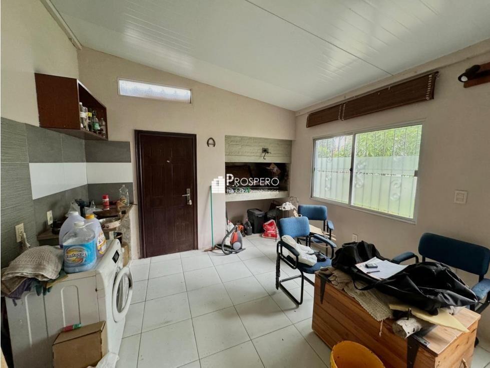 1985/1 venta casa 3 dorm Malvin norte barbacoa