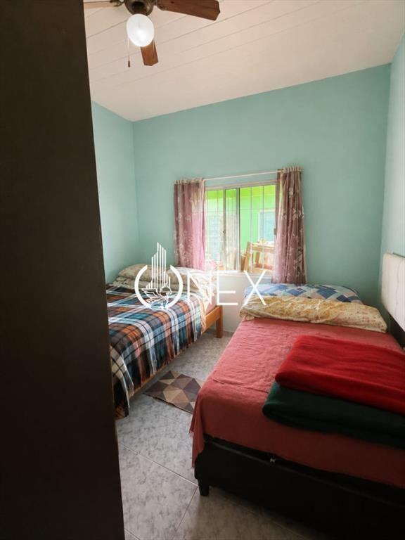 Venta casa principal más monoambiente al fondo y