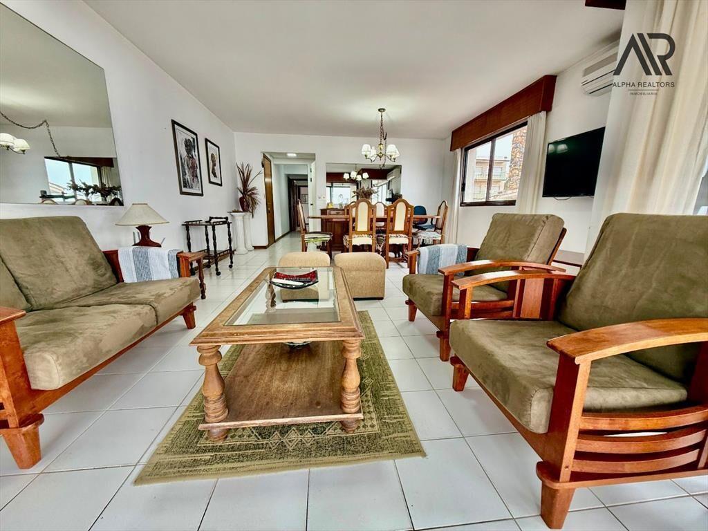 Venta apartamento 3 dormitorios. Primera Linea, Playa Brava.