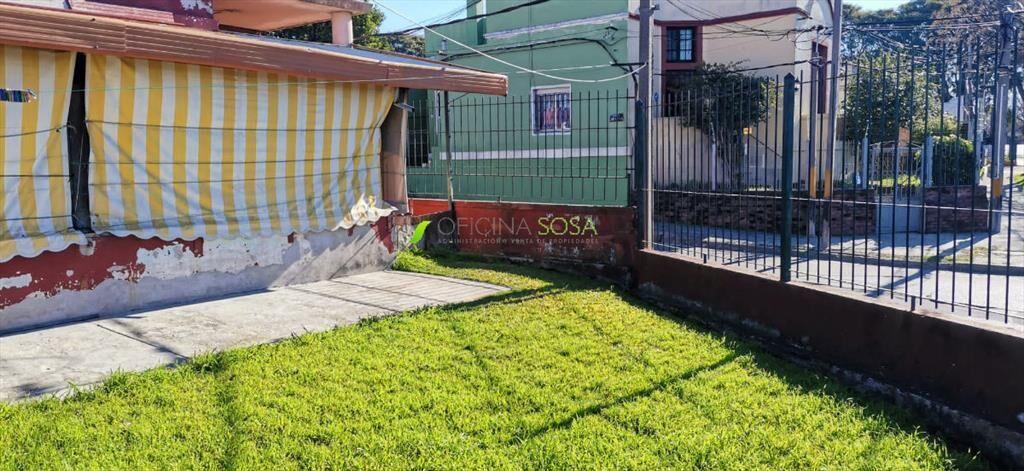 CASA ESQUINA CON GARAJE