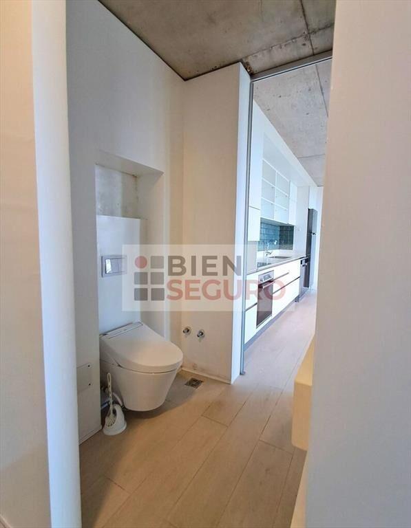 Moderno apartamento de 1 dormitorio, con vista al mar, en v